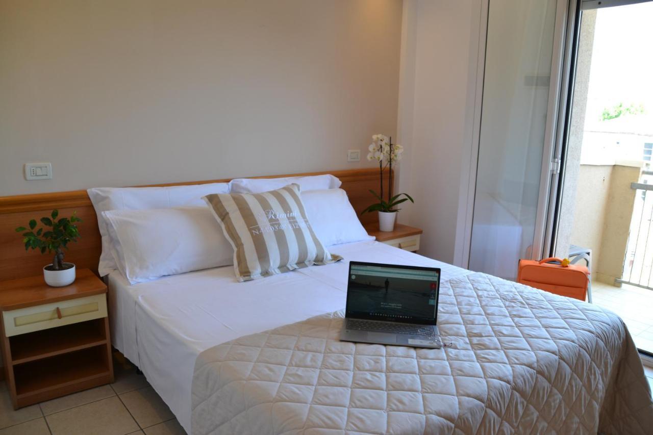 Hotel Apogeo - Breakfast Experience Rimini Extérieur photo