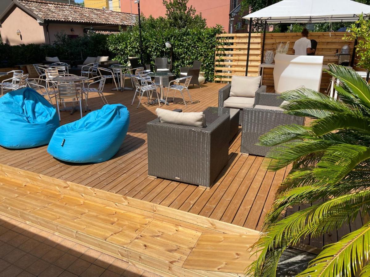 Hotel Apogeo - Breakfast Experience Rimini Extérieur photo